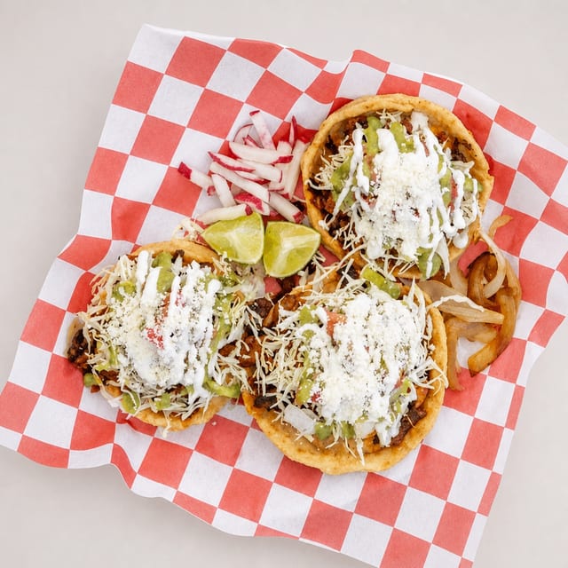 3 Sopes.