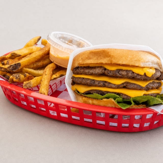 Tripple Cheeseburger.