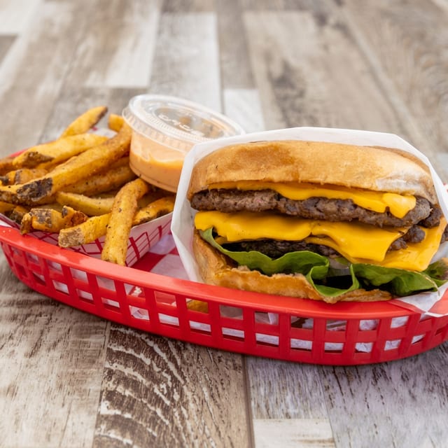 Tripple Cheeseburger.